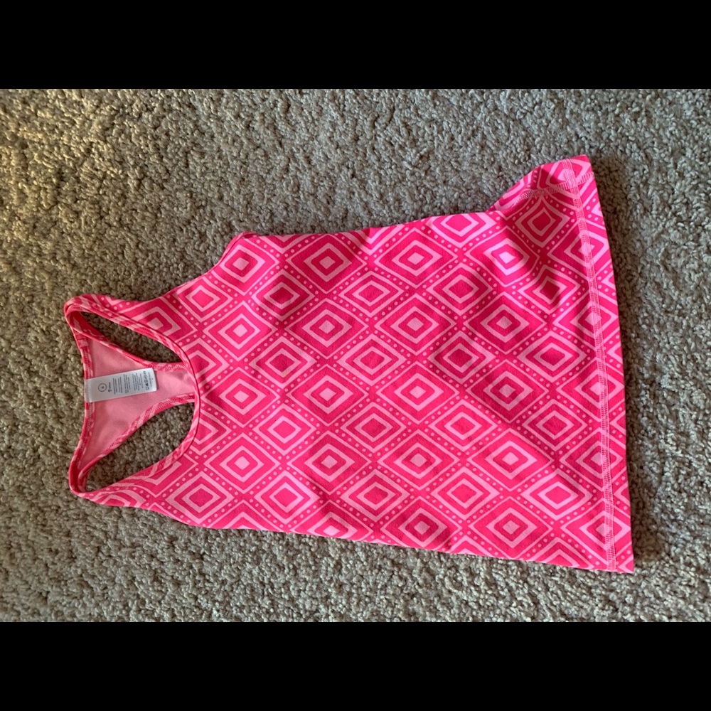 Ivivvia size 6 tank top